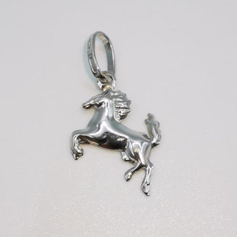ciondolo cavallino oro